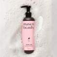 Charger l'image dans la visionneuse de la galerie, Patomia natural dog shampoo for short-haired breeds like dachshunds in a pink bottle with a pump dispenser