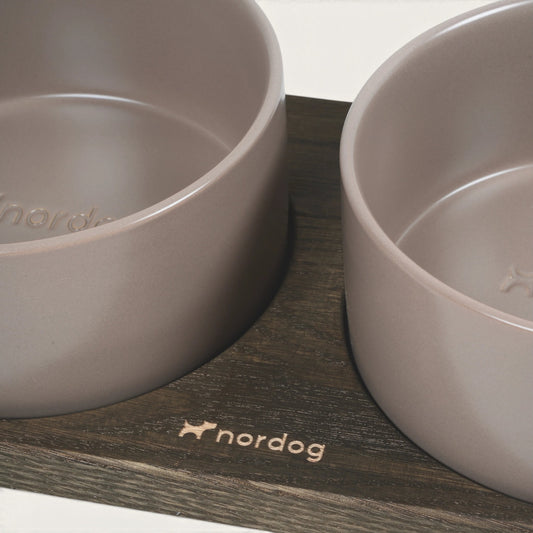 Patomia Barcelona double dog bowl set with dark smoked oak wooden base and two mocha ceramic bowls