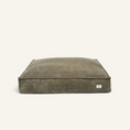 Charger l'image dans la visionneuse de la galerie, Patomia Cuadra green corduroy dog bed with a soft, removable cover and recycled foam filling.
