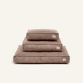 Charger l'image dans la visionneuse de la galerie, Patomia Cuadra mocha beige corduroy dog bed with removable cover and recycled foam filling in three stacked sizes

