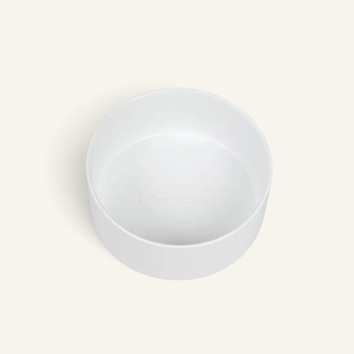 Patomia Nordog white ceramic dog bowl with a minimalist design and non-slip base for pet feeding