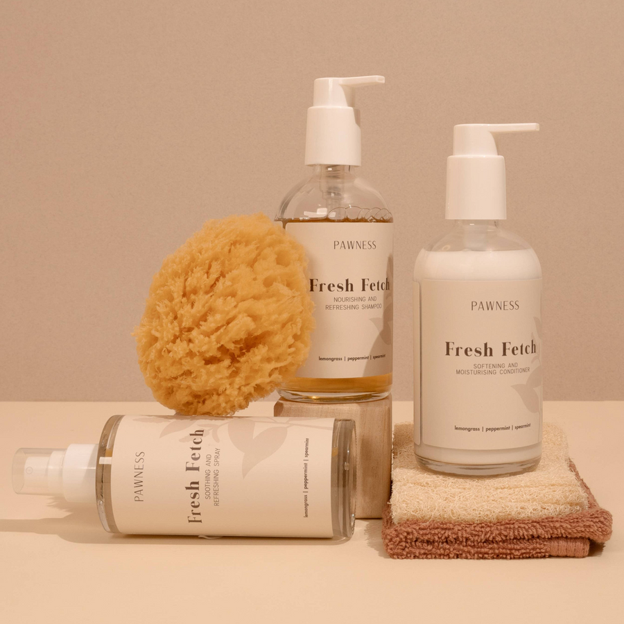 Patomia Pawness Fresh Fetch dog grooming set with shampoo, conditioner, and spray, featuring a natural sponge.