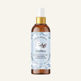 Charger l'image dans la visionneuse de la galerie, Patomia Souffle Polaire natural dog breath spray in an amber bottle with a white pump and blue illustrated label.
